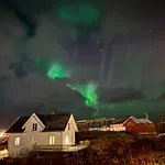 Moskenes I Lofoten, Autentisk Hus Midt I Fiskevaeret A Casa de Férias