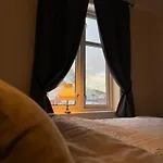 Moskenes I Lofoten, Autentisk Hus Midt I Fiskevaeret A