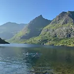 Moskenes I Lofoten, Autentisk Hus Midt I Fiskevaeret A Casa de Férias *