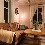 Casa de Férias Moskenes I Lofoten, Autentisk Hus Midt I Fiskevaeret A *