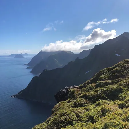 Moskenes I Lofoten, Autentisk Hus Midt I Fiskevaeret A Casa de Férias