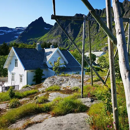 Moskenes I Lofoten, Autentisk Hus Midt I Fiskevaeret A Casa de Férias *
