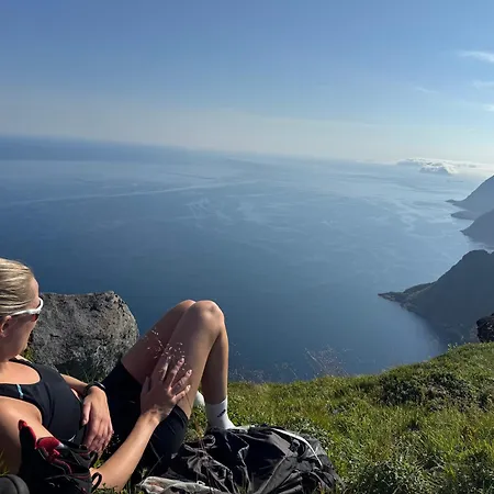 Casa de Férias Moskenes I Lofoten, Autentisk Hus Midt I Fiskevaeret A
