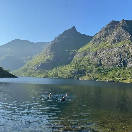 Moskenes I Lofoten, Autentisk Hus Midt I Fiskevaeret A Casa de Férias *